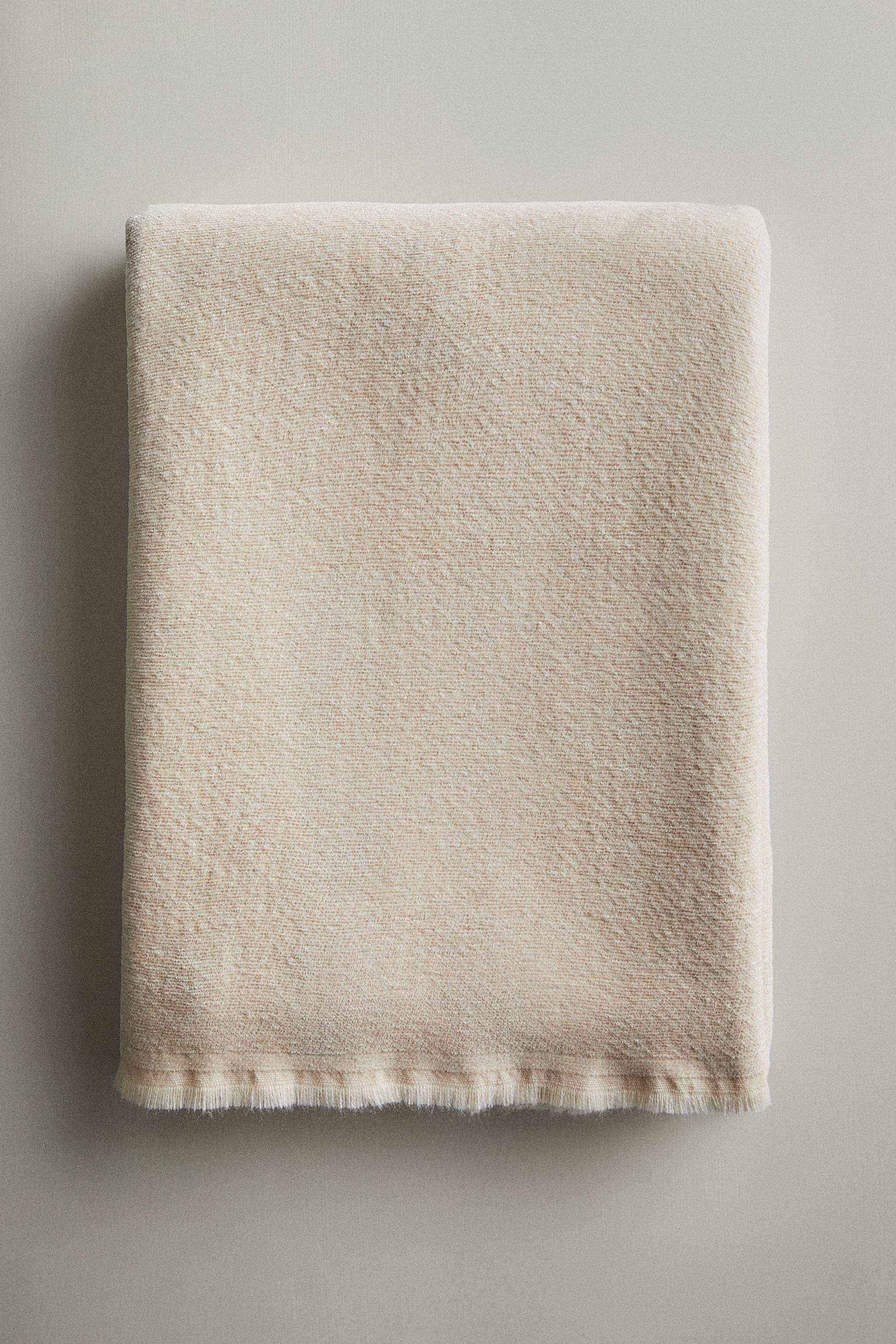 COUVERTURE CHENILLE